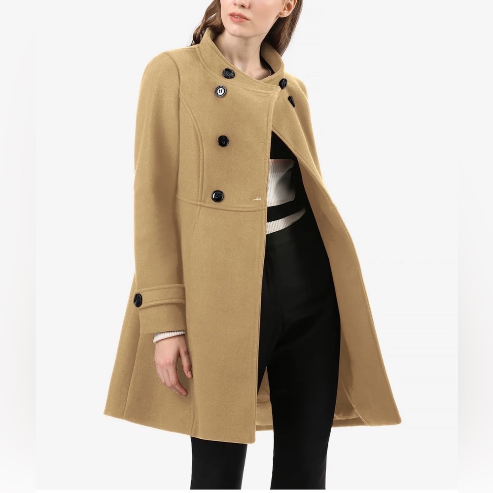 Elegant Tan Double-Breasted Women's Coat